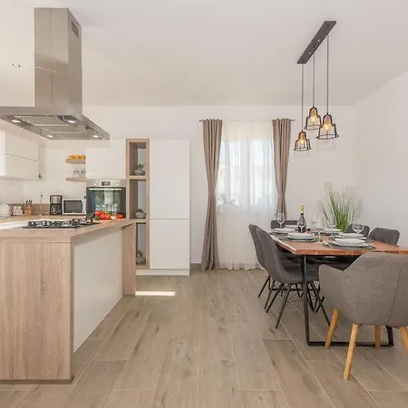 Villa Tara Zadarvillas *