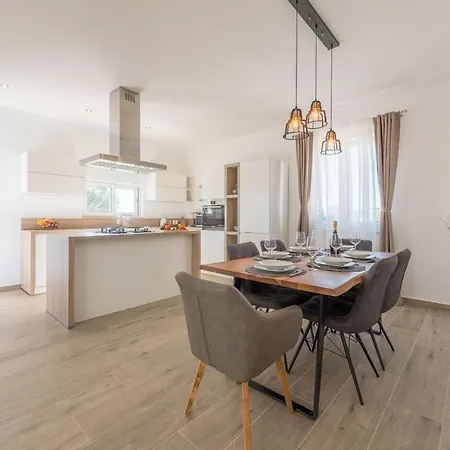 Villa Tara Zadarvillas *