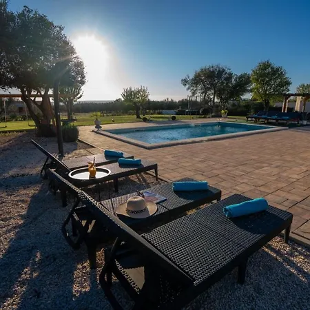 Villa Tara Zadarvillas Tinj